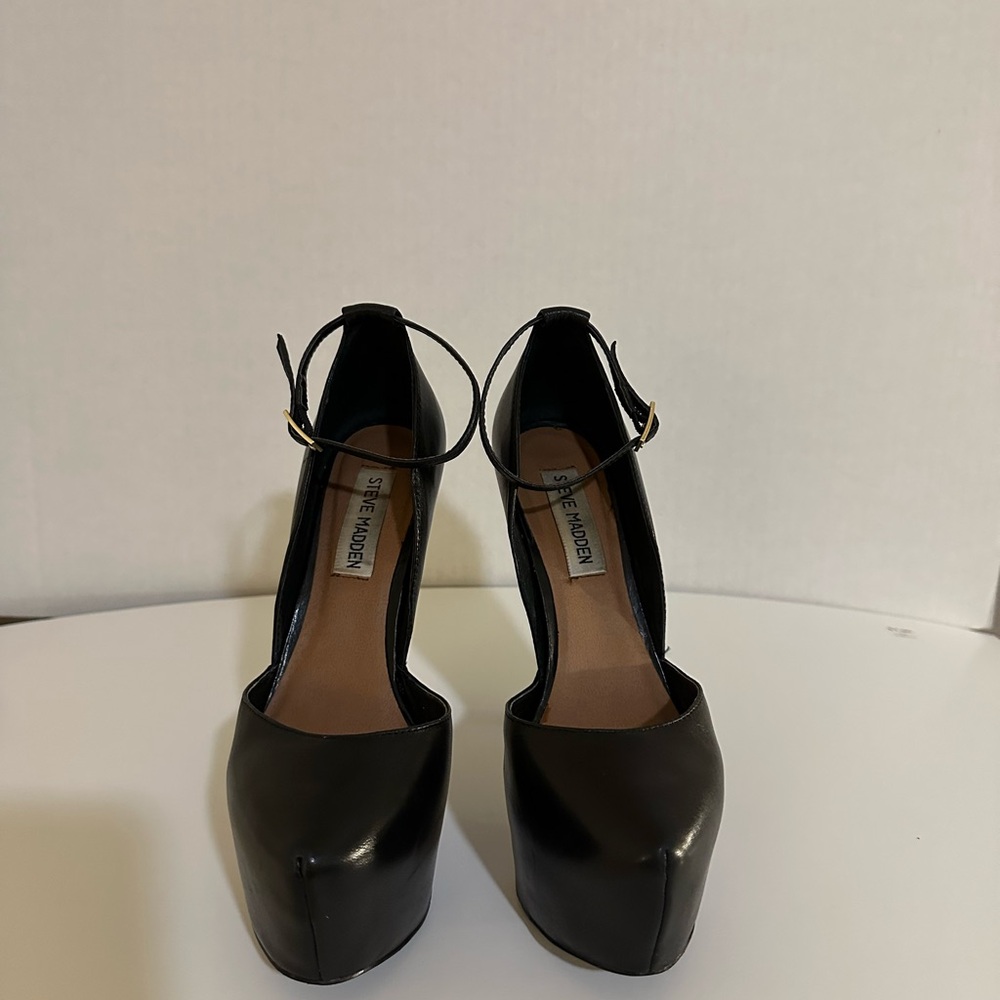 Steve Madden Black Platform Pumps with Ankle Buckle